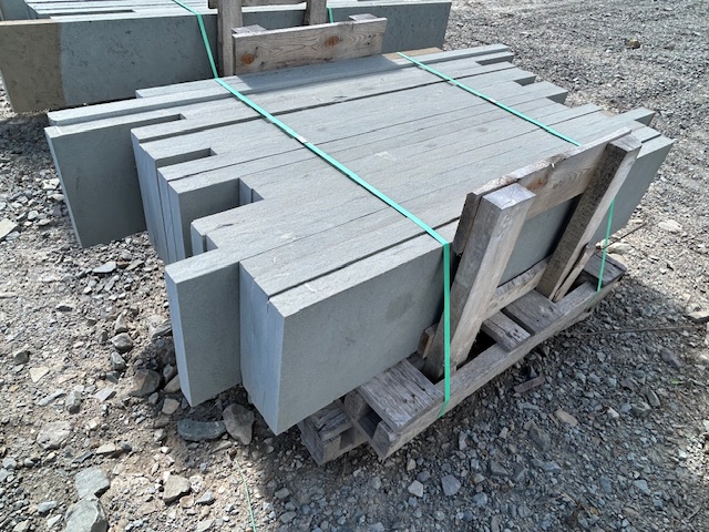 Lot 1: 3 pallets 2" thermal bluestone treads 2